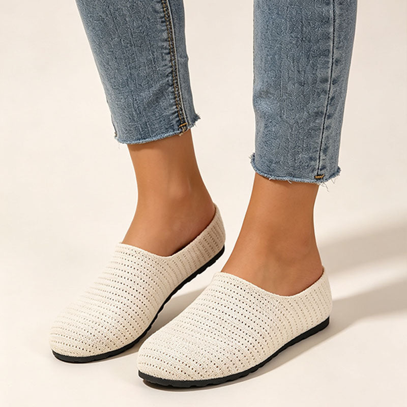 Round-toe lightweight and breathable mules