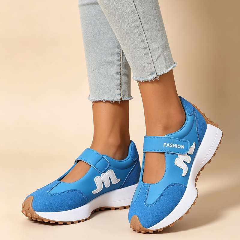 Retro platform casual shoes with Velcro straps