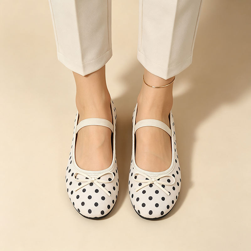 Women's Vintage Polka-Dot Bow Mary Jane Flats