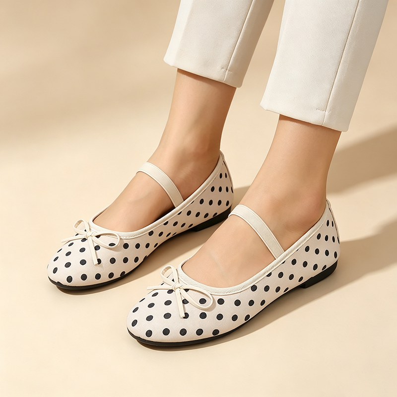 Women's Vintage Polka-Dot Bow Mary Jane Flats