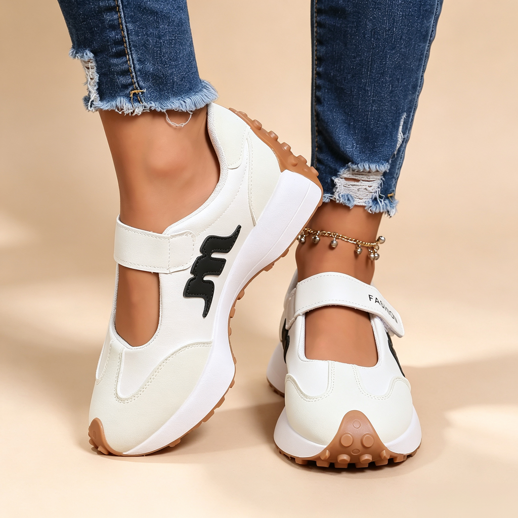 Retro platform casual shoes with Velcro straps