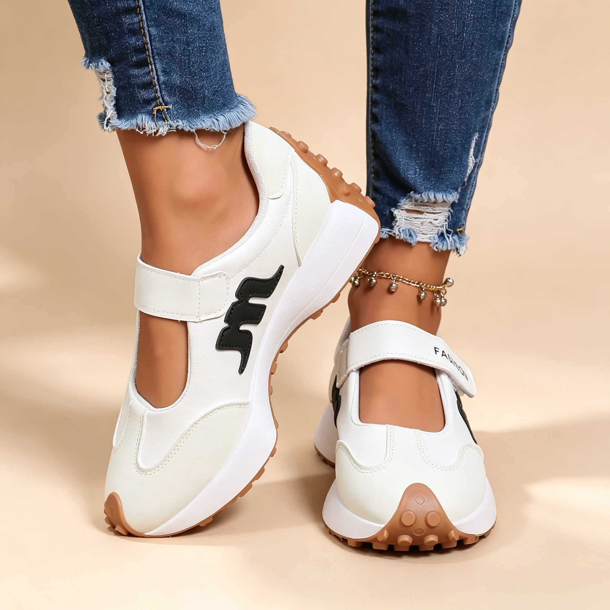 Retro platform casual shoes with Velcro straps