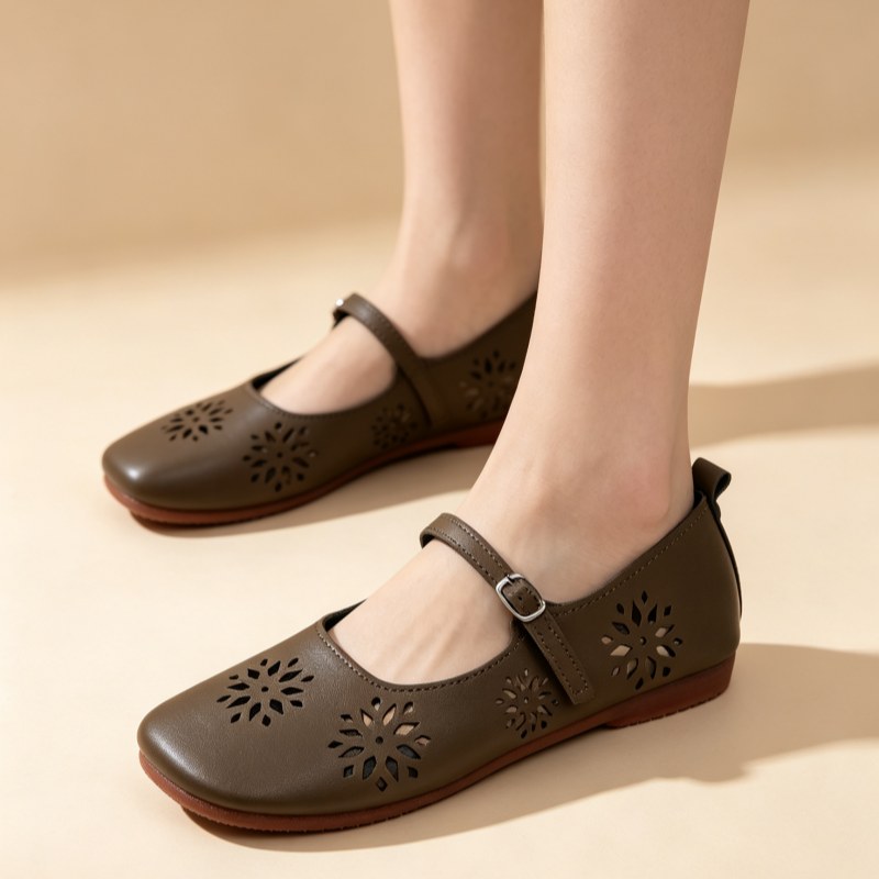 Floral Cut-out Round-Toe Casual Flats