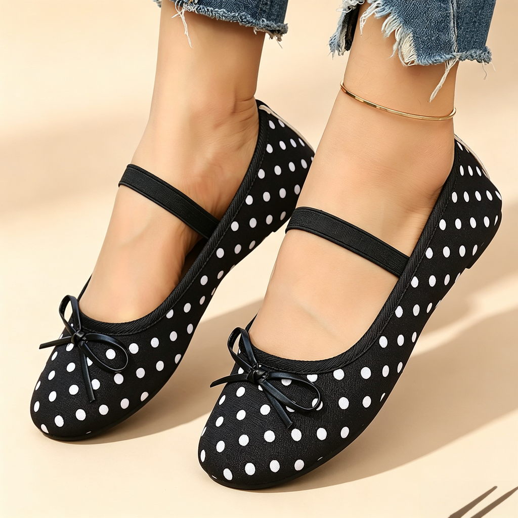 Women's Vintage Polka-Dot Bow Mary Jane Flats