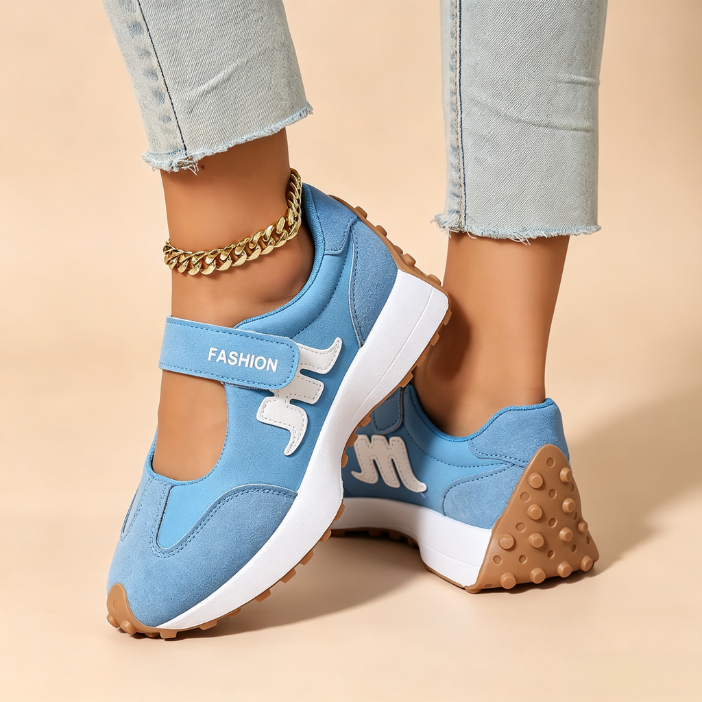 Retro platform casual shoes with Velcro straps