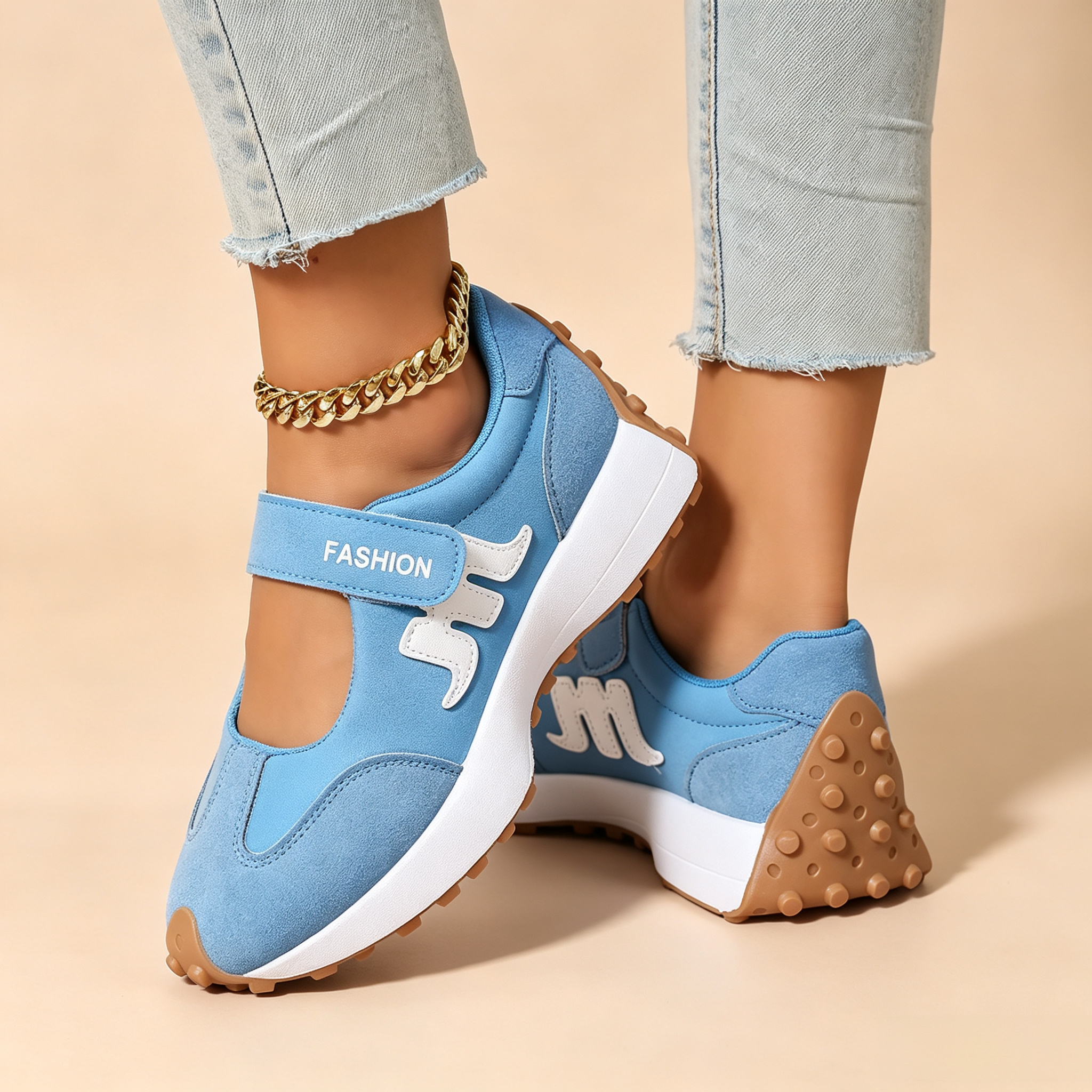 Retro platform casual shoes with Velcro straps