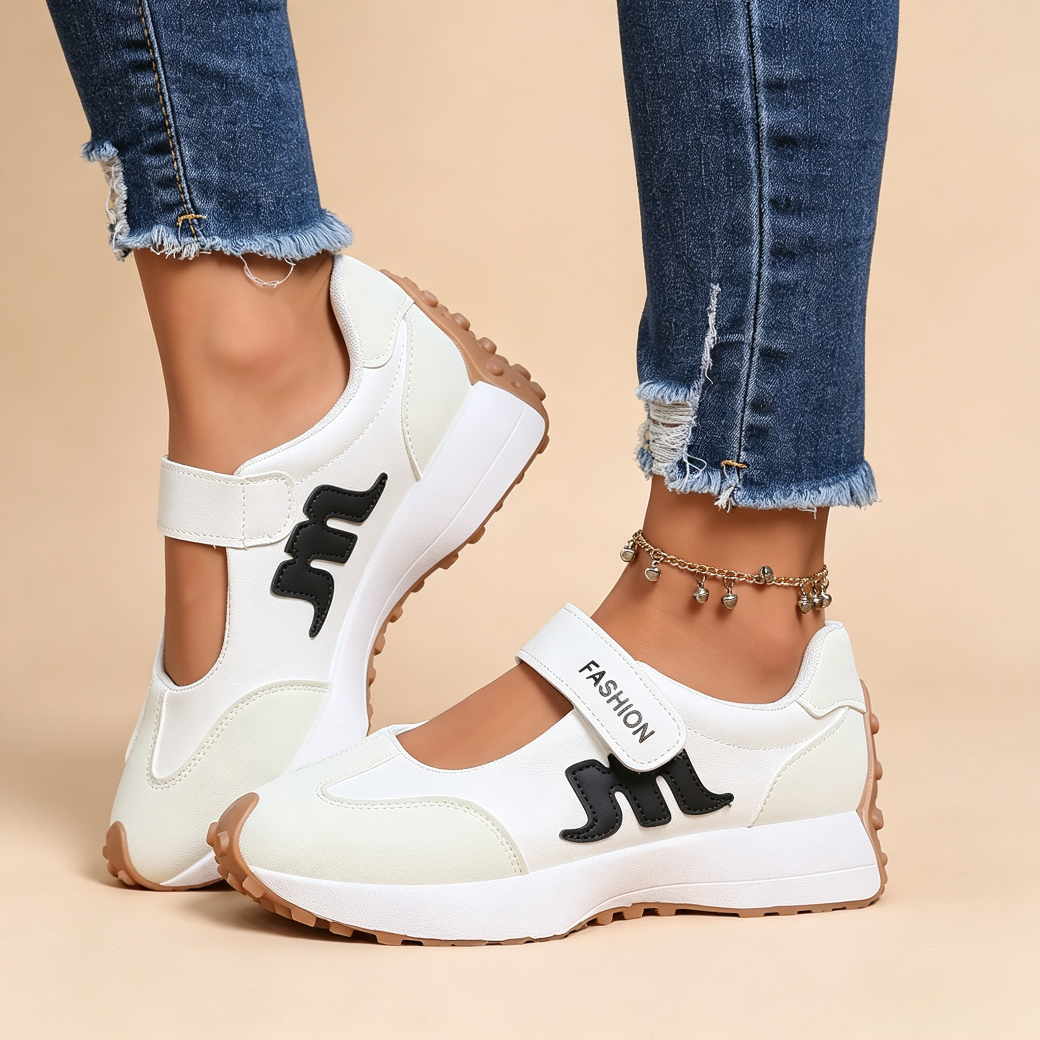 Retro platform casual shoes with Velcro straps